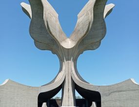 644